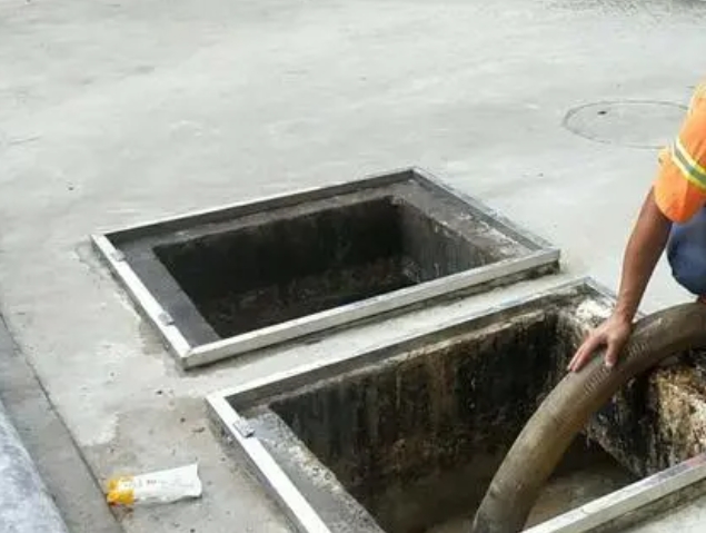 静安化粪池清理