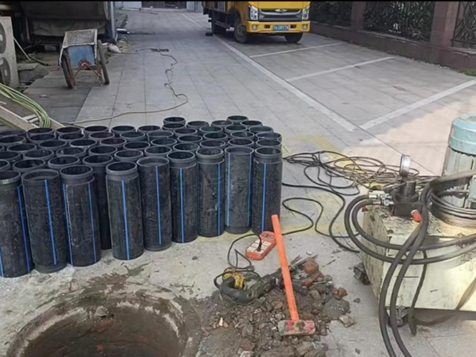 静安PE置换管厂家 DN315置换管 非开挖管短管置换